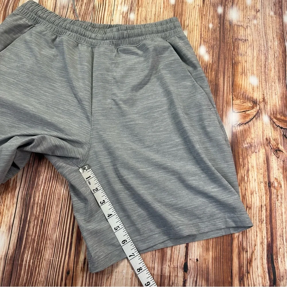 Lululemon Athletica Men's Gray Athletic Shorts Size Medium